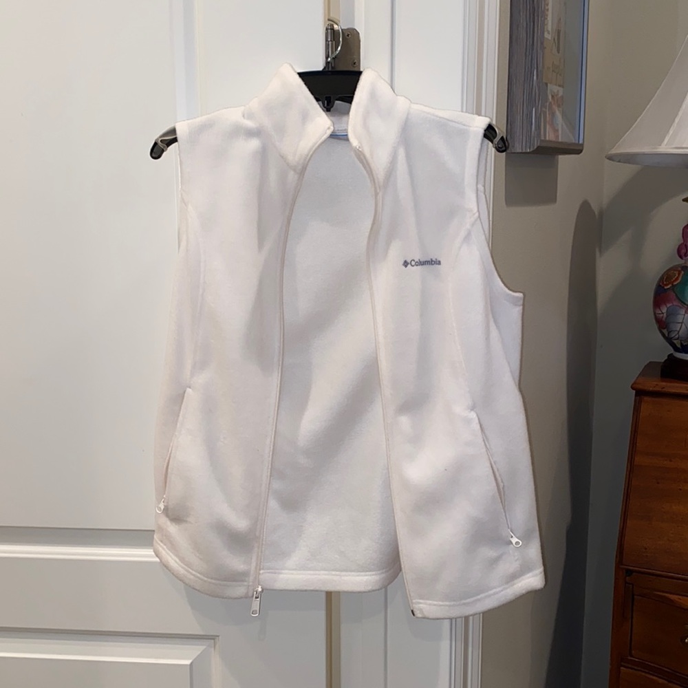 Columbia vest